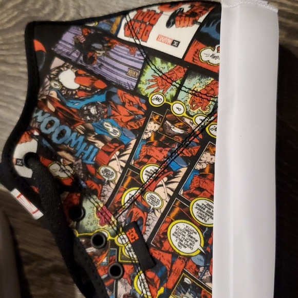 ❤️ MEN'S MARVEL DEADPOOL X DC MANUAL HI SHOES - Size 10 - Picture 8 of 13